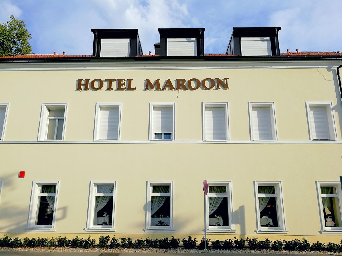 Hotel Maroon Zagreb Bagian luar foto