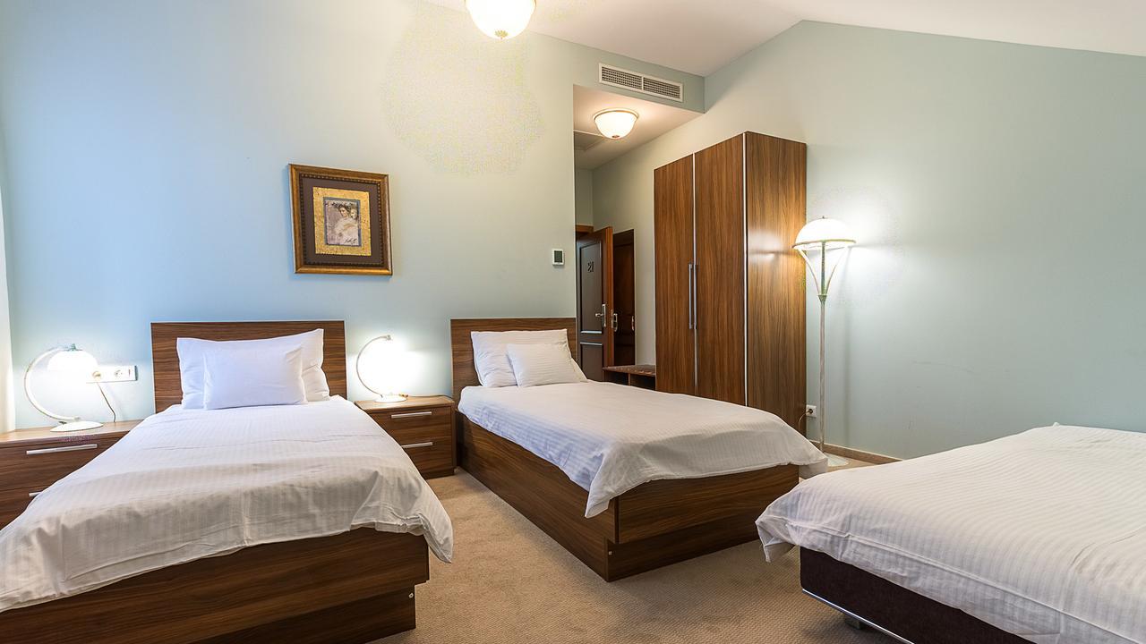Hotel Maroon Zagreb Bagian luar foto